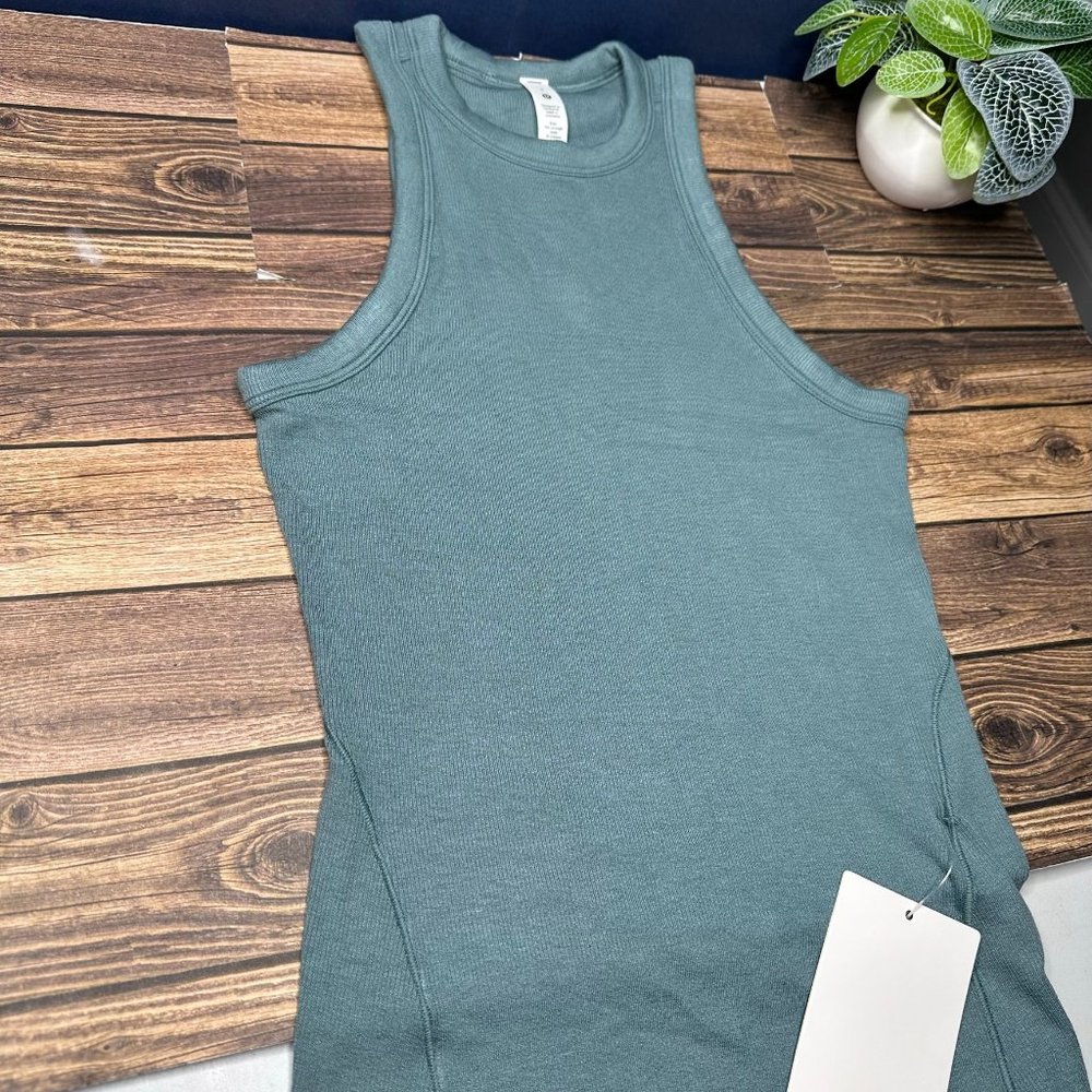 Lululemon Hold Tight Tank Top NWT Size 2 (TIDT) *Ribbed Texture* - Picture 3 of 10
